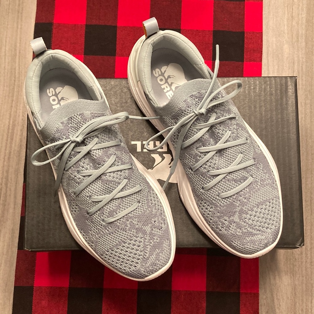 NWT Sorel Explorer Blitz Stride Lace. Size 7.5